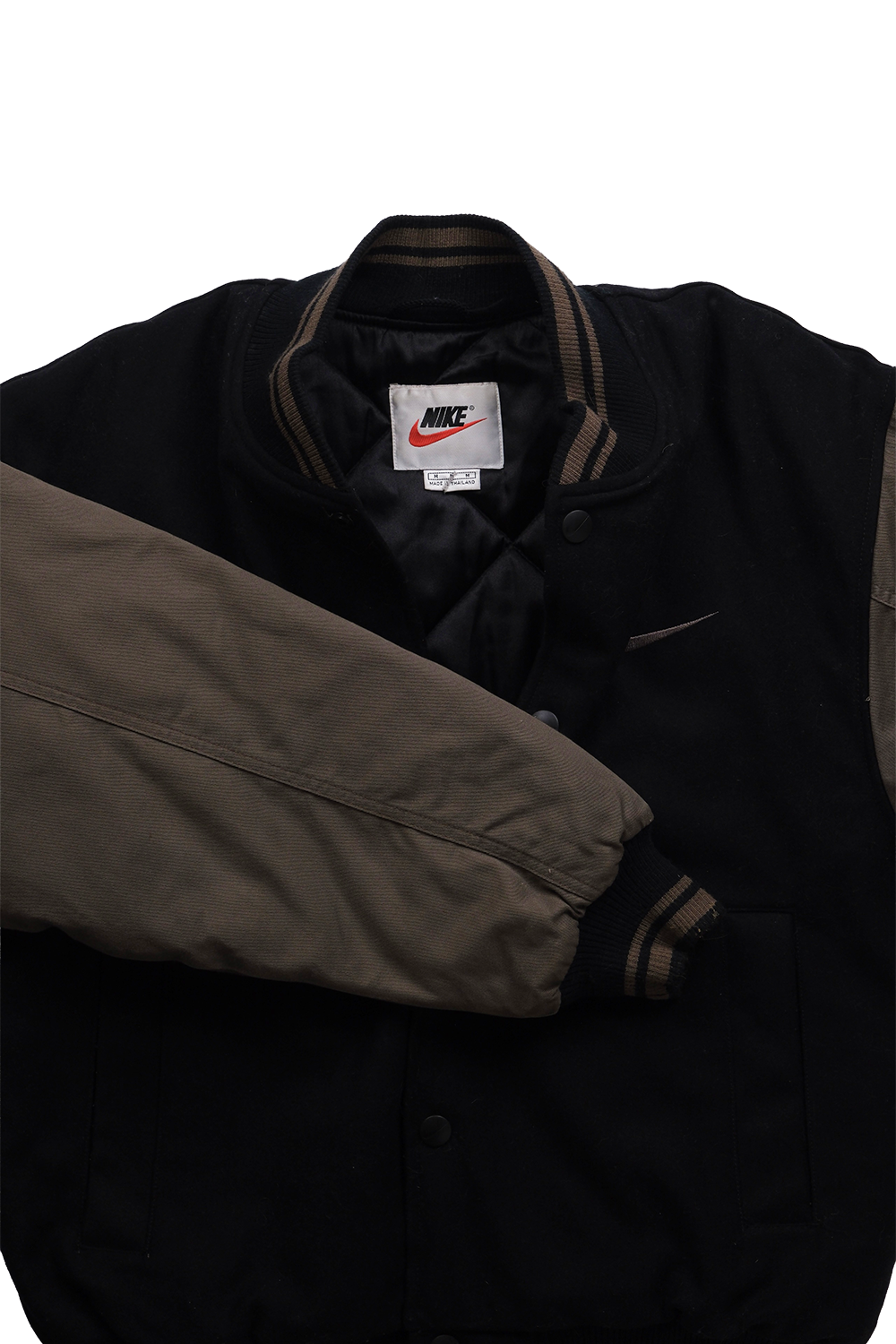 NIKE Big Swoosh